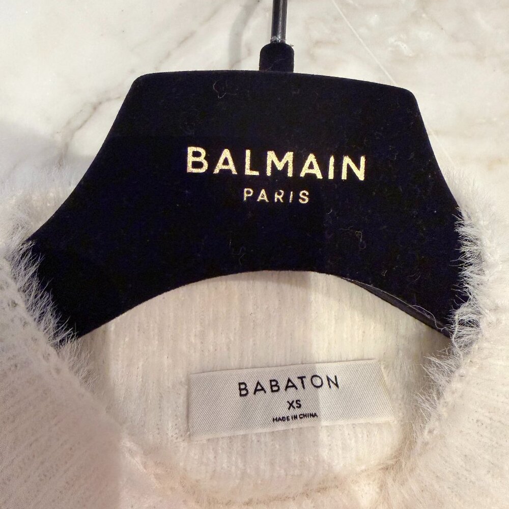 Aritzia- Babaton Kuma Fluffy White Sweater - Picture 6 of 10